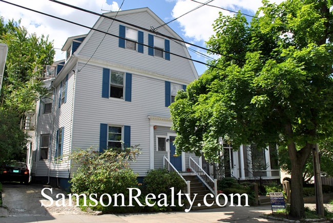 Photo - 109 Bowen St Unit 3R