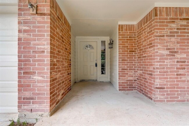 Photo - 19726 Cozy Cabbin Dr