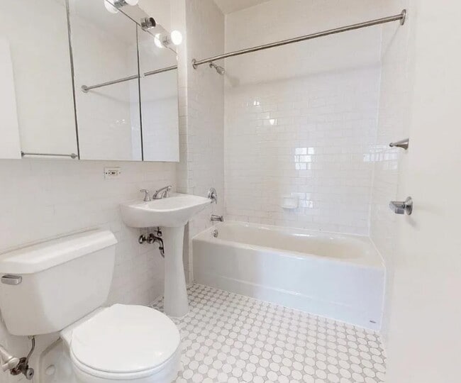 Photo - Washington Street Unit 4M