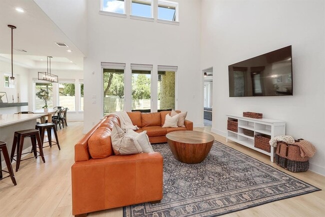Photo - 1113 Wolf Hollow Dr