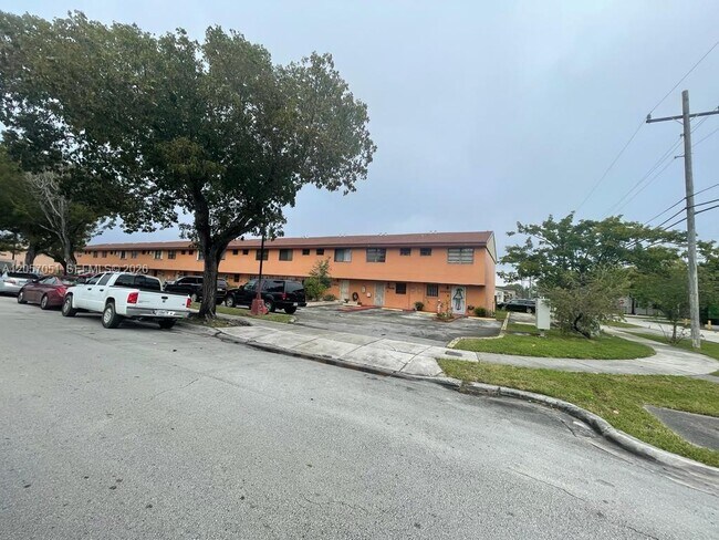 Photo - 10851 SW 6th St Unit 5