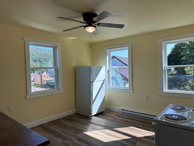 Photo - Line Mountains School District 2nd Floor 2... Unit 4