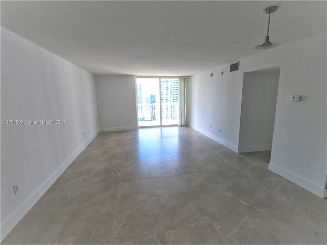 Photo - 1200 Brickell Bay Dr Unit 3424