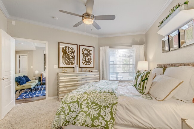 5 Mockingbird Apartments