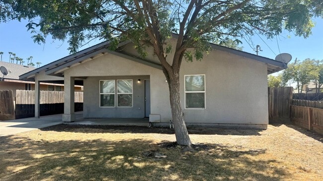 Photo - 119 W 2nd St