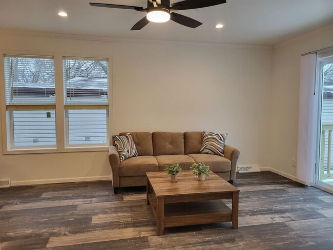 82 Northshore Rd