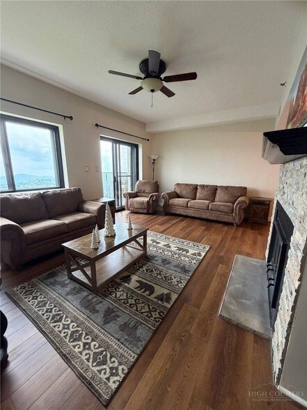 303 Sugar Top Dr Unit -2020