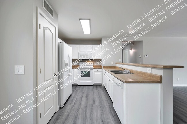 1735 E San Xavier Dr