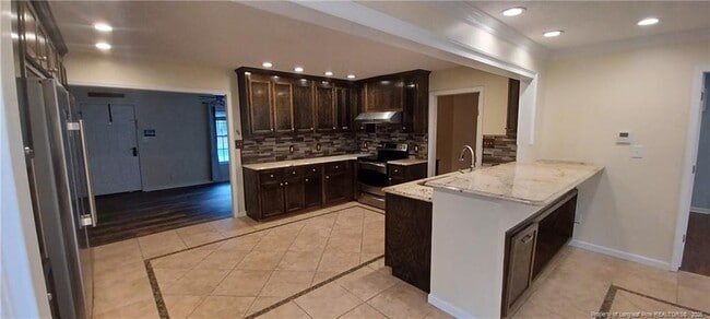 Photo - 211 Sheffield Ct