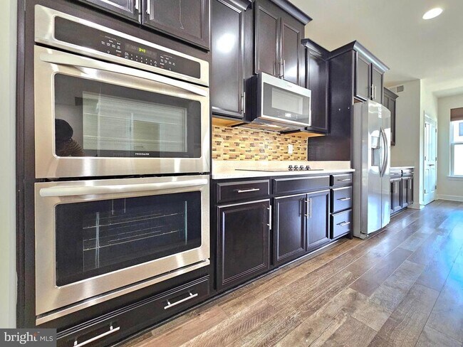 Photo - 8820 Englewood Farms Dr