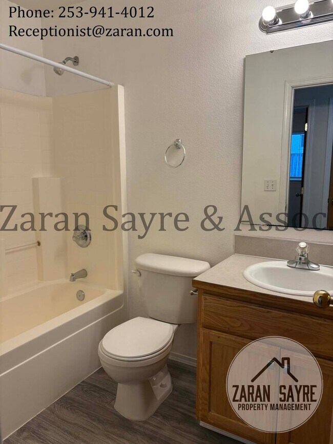 Photo - 109- Lovely home on Tacoma's Eastside!