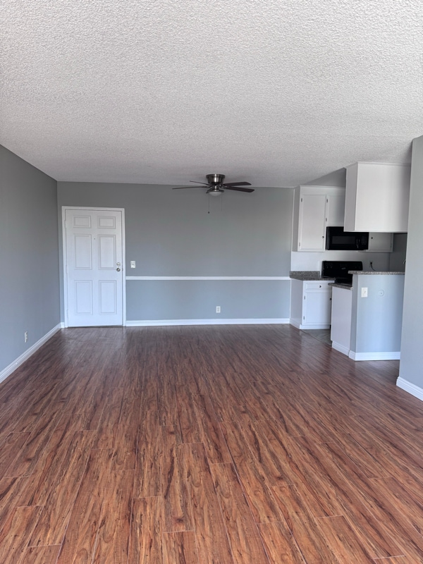 Photo - 215 N Belmont St Unidad #309