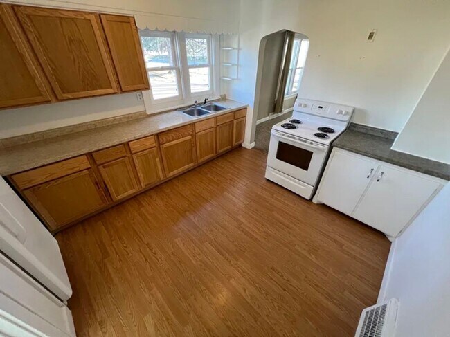 240 Adrian St