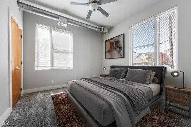 Photo - 721 E North St Unit APT 1C