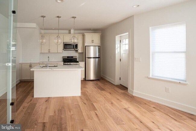 Building Photo - 2538 E County Line Rd