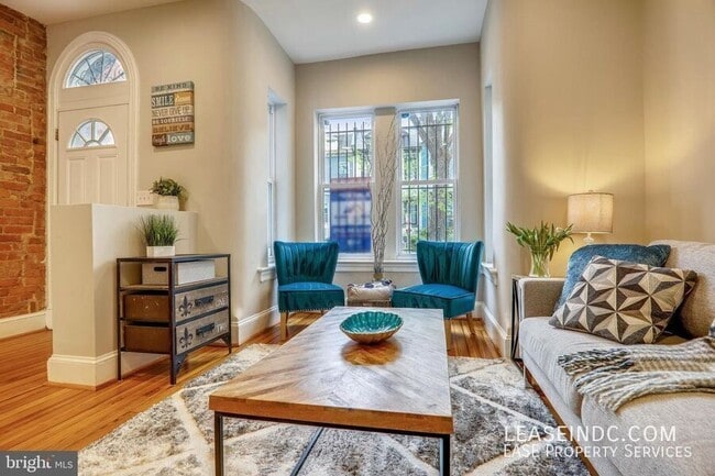 Photo - 766 Harvard St NW