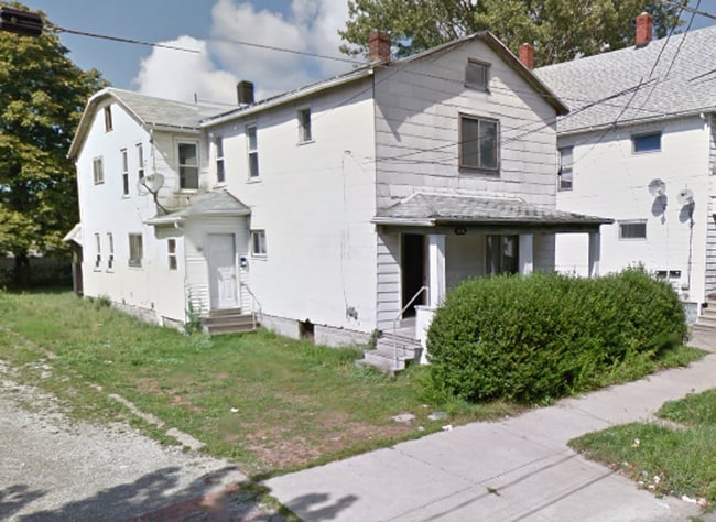 Photo - 426 E 13th St Apartment Unit 426 E 13th 2FL RR