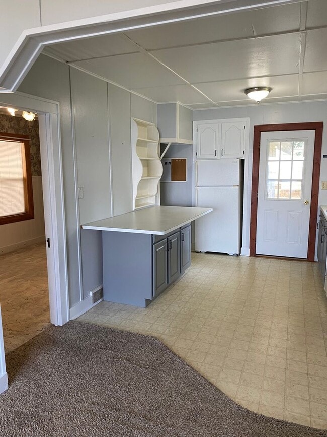 Photo - 2 BEDROOM LAKE HOUSE!