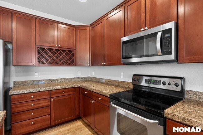 Photo - 11055 Chesmore St
