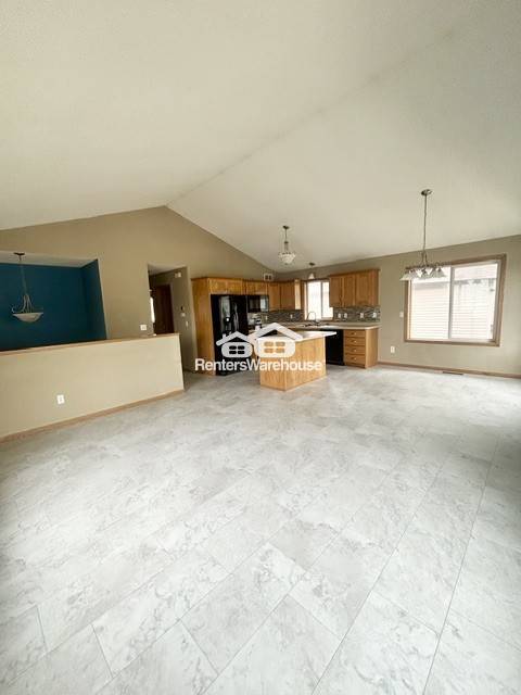 Photo - 224 5th Ave N