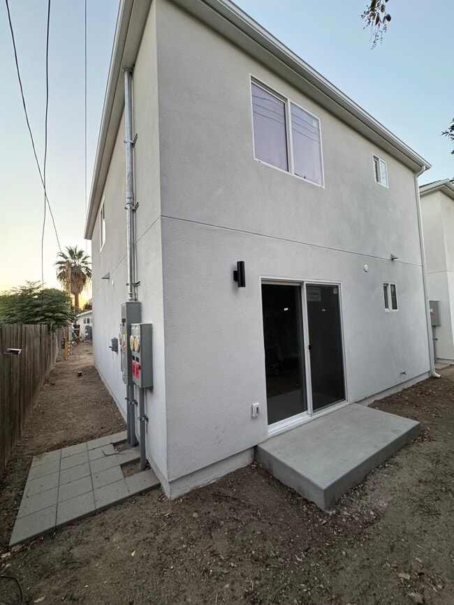 Photo - 8530 Penfield Ave