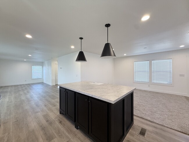 Photo - 2060 N Center St