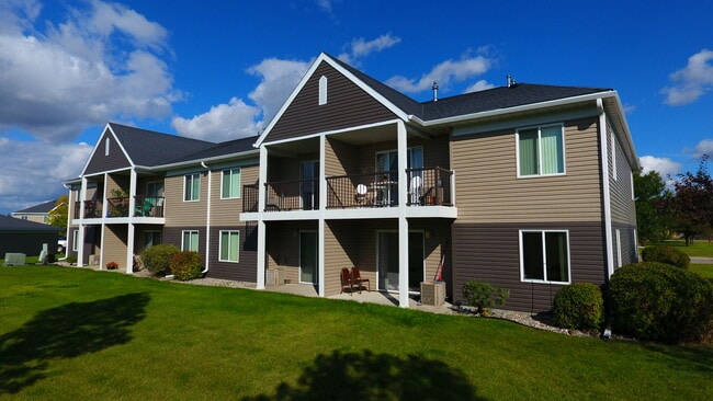 SummerField Crookston Townhomes - SummerField Crookston Townhomes