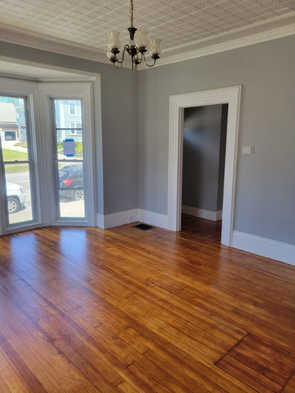 Photo - 427 Hanover St