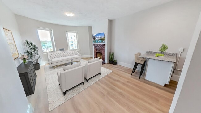 Photo - 44 Guild St Unit 1