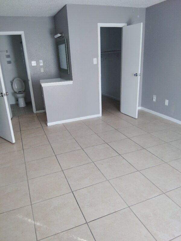 Photo - 10110 Forum Park Dr Unidad 160