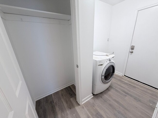 Photo - 2-bedroom HOUSE near University City!