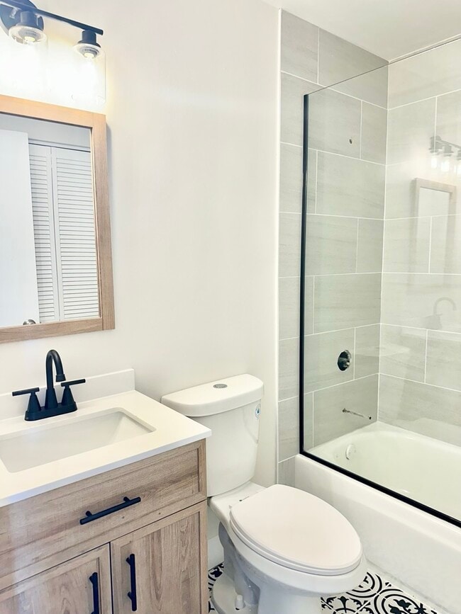 Photo - 3006 W 23rd St Unit 3