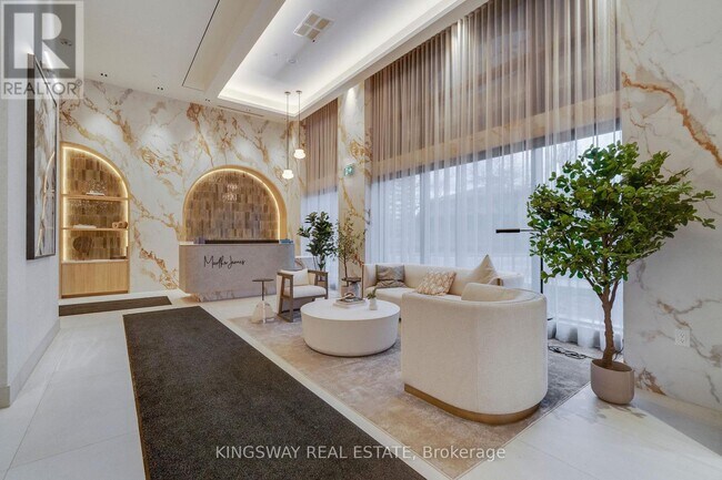 Photo - 2088 James St Unit 207