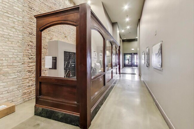 Photo - 2303 S Michigan Ave Unit 209