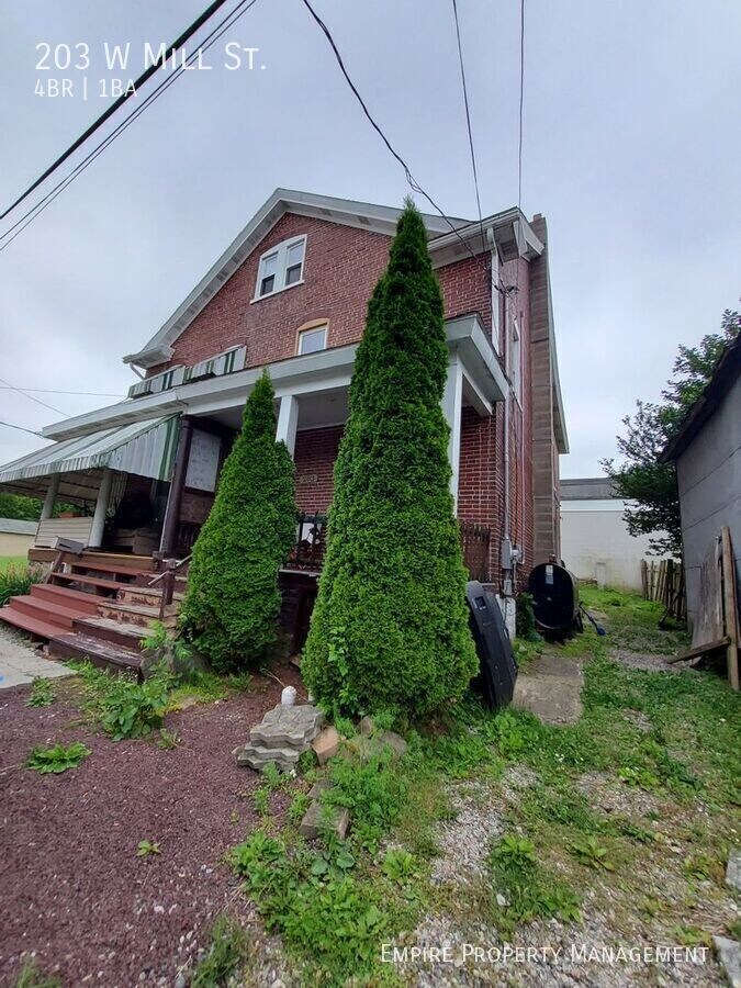 Photo - 203 W Mill St