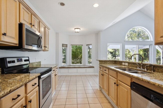 Photo - 173 Sumter Square