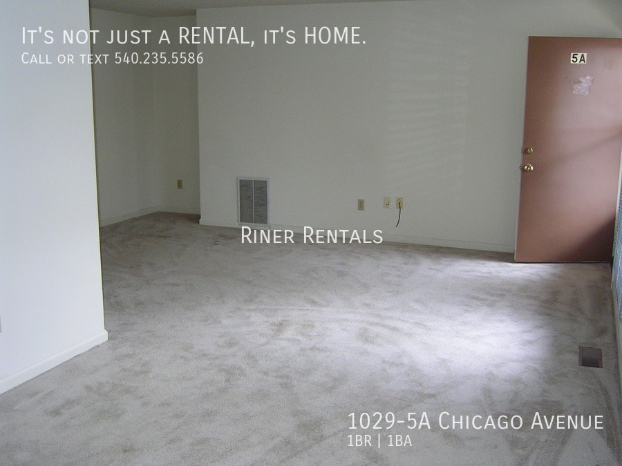 Photo - 1029-5A Chicago Ave