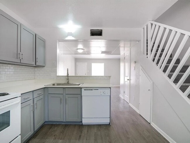 Rose Street Apartments