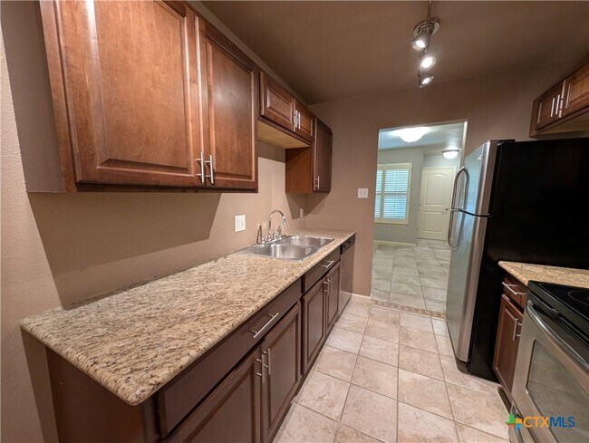 551 Terminal Loop Rd Unit D5