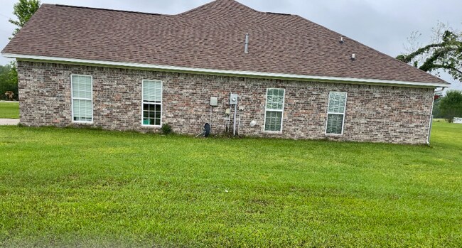 Photo - 200 Mahan Ln