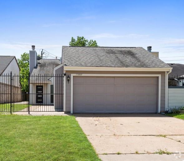 Building Photo - 11847 Plumbrook Dr Rental