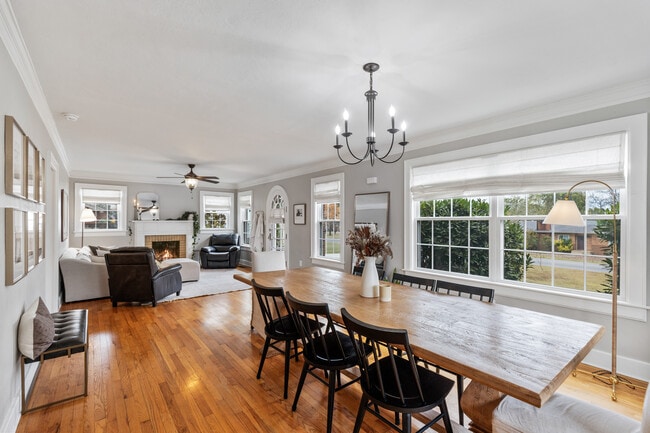 Photo - 507 Georgetown Rd NW