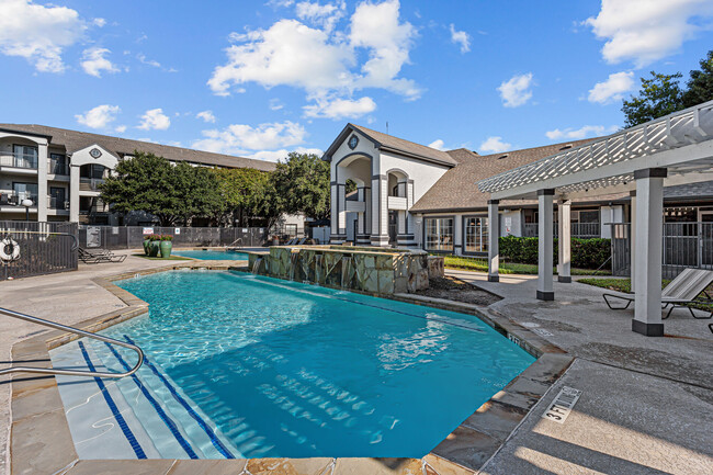 Photo - Fountains of Burleson Apartments