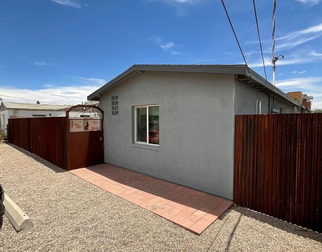 Building Photo - Central Tucson, close to University of Ari... Rental