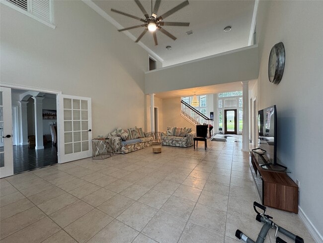 Photo - 5519 Bridlewood Dr