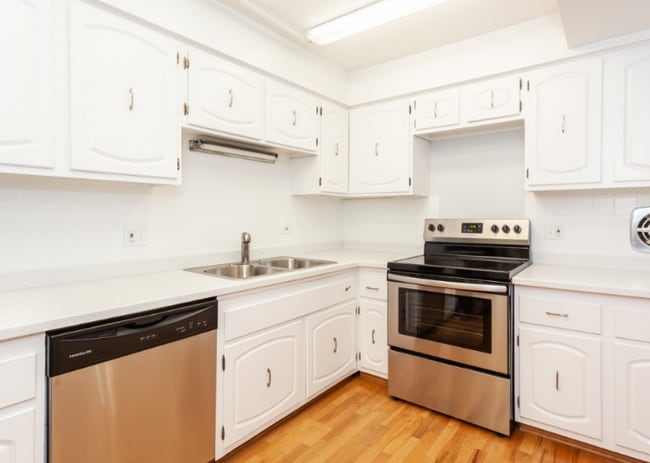 Photo - 4334 N Clarendon Ave Unit # 0209