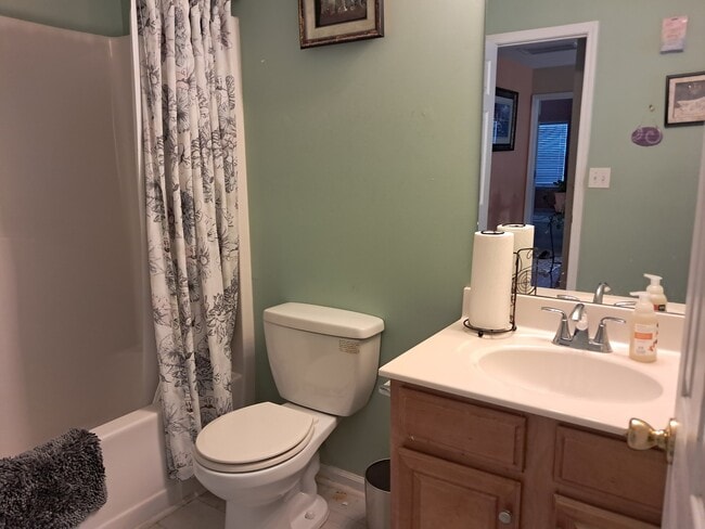 Photo - 7600 Poplar Falls St