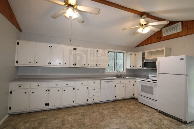 Photo - 15 Redden St