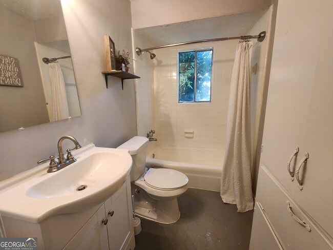 Photo - 917 Oakview Ave Unidad C