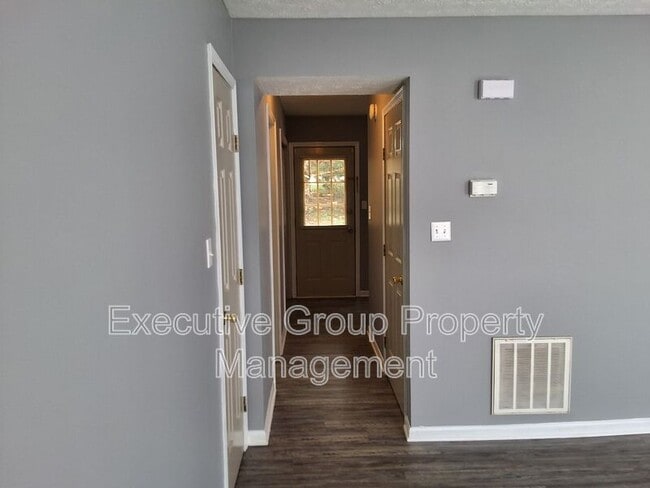 Photo - 1113 Crowne Pointe Dr
